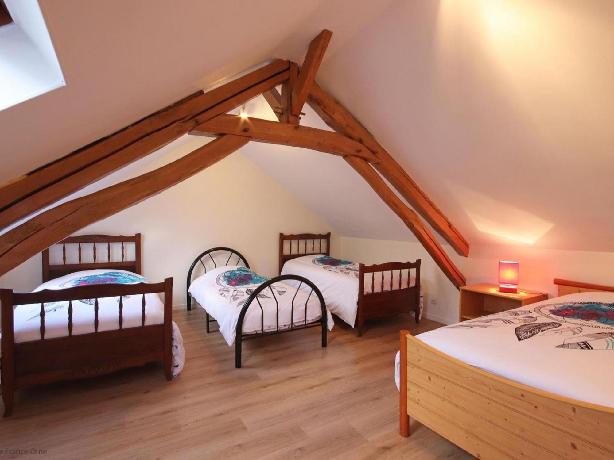 Maison Percheronne Spacieuse Avec Billard, Babyfoot, Et Jardin Clos, Animaux Bienvenus ! - Fr-1-497-65 La Mesniere Exteriör bild