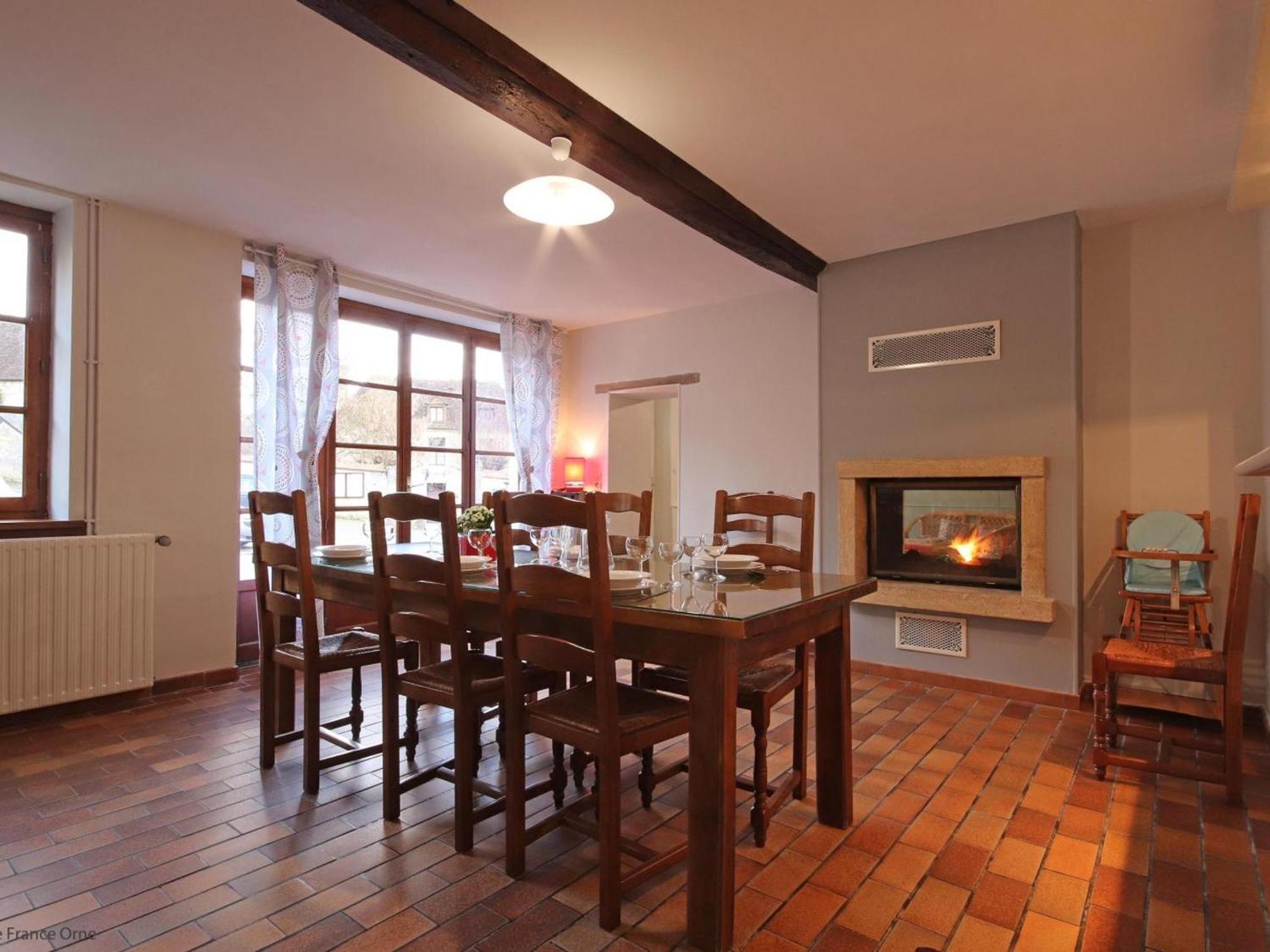 Maison Percheronne Spacieuse Avec Billard, Babyfoot, Et Jardin Clos, Animaux Bienvenus ! - Fr-1-497-65 La Mesniere Exteriör bild