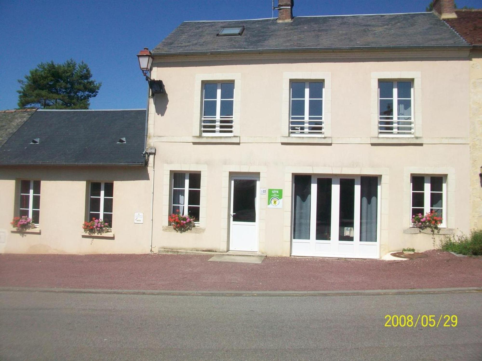 Maison Percheronne Spacieuse Avec Billard, Babyfoot, Et Jardin Clos, Animaux Bienvenus ! - Fr-1-497-65 La Mesniere Exteriör bild